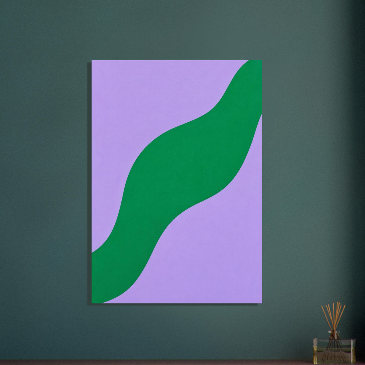 Broad green wave curving diagonally from bottom left to top right across a lilac background with subtle texture.